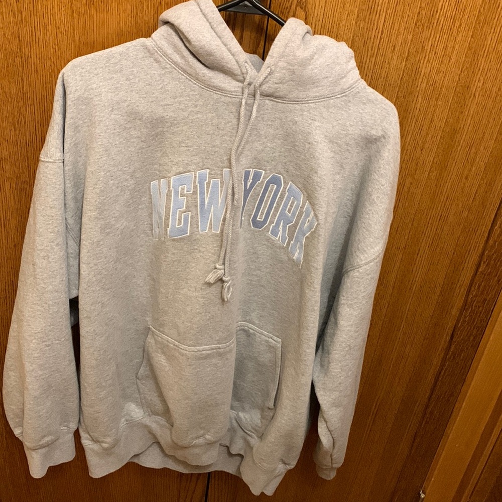 Brandy Melville New York hoodie
